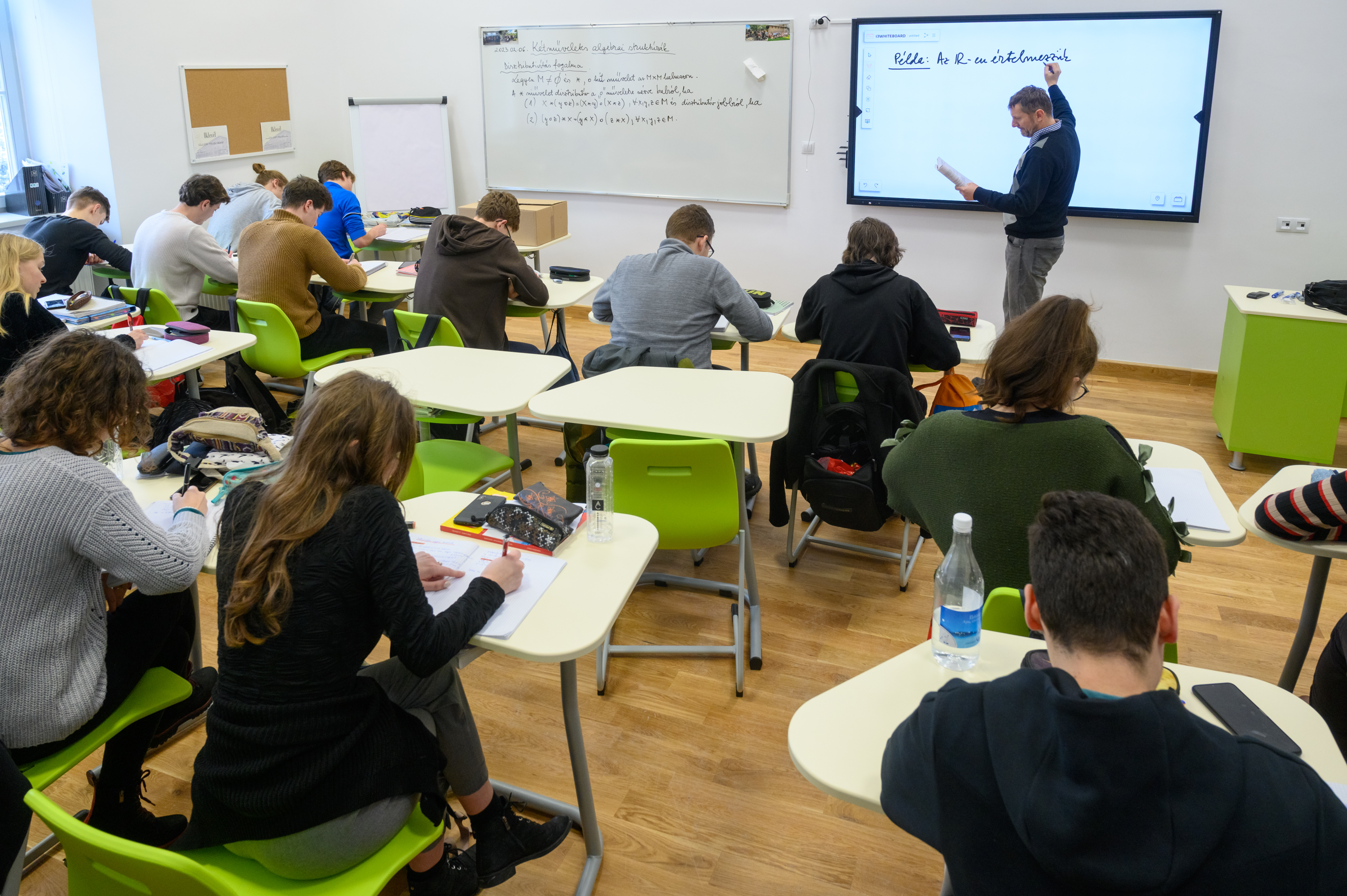 Korszerű oktatási körülményeket biztosítottunk minden sepsiszentgyörgyi iskolás és óvodás számára
