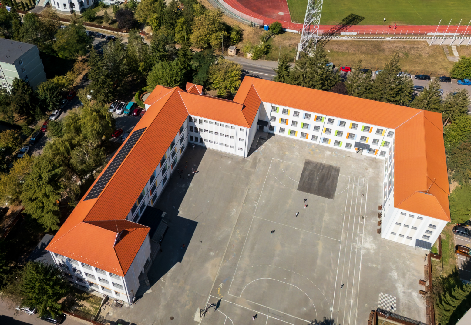 Sikeres oktatási és infrastrukturális megvalósítások Sepsiszentgyörgyön Sikeres oktatási és infrastrukturális megvalósítások Sepsiszentgyörgyön
